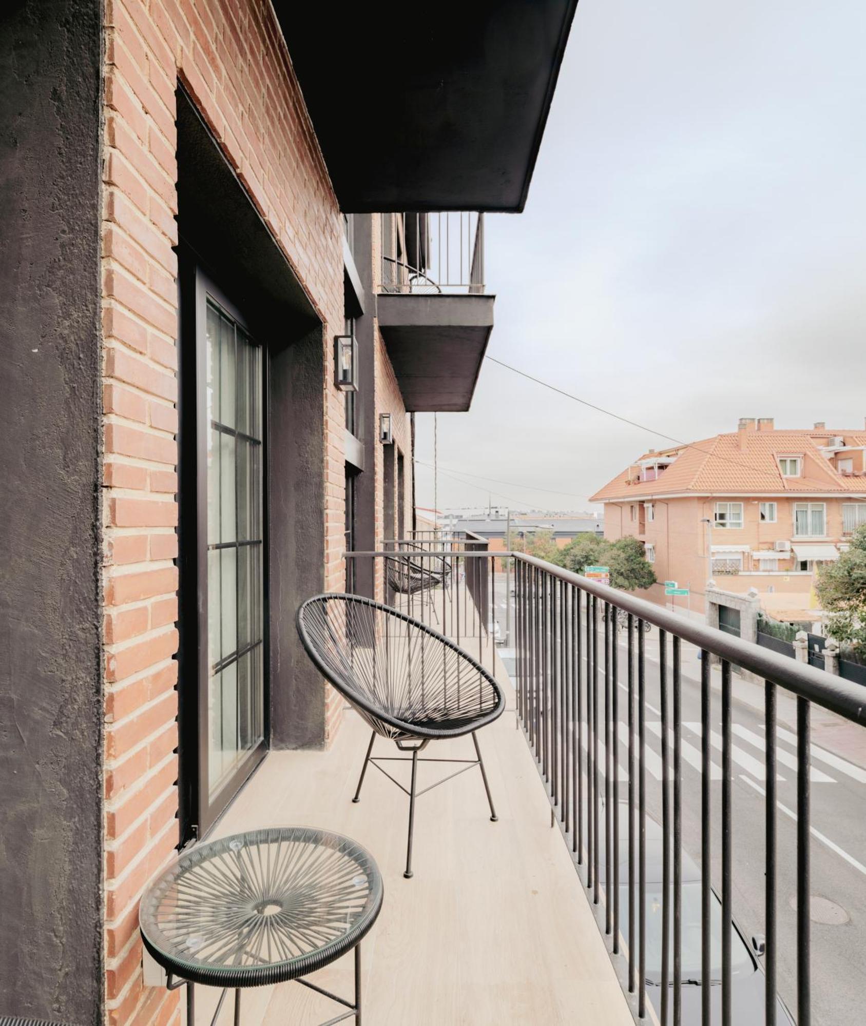 Casa Humera Apartamentos De Diseno En Pozuelo โปซูเอโล เด อาลาร์กอน ภายนอก รูปภาพ