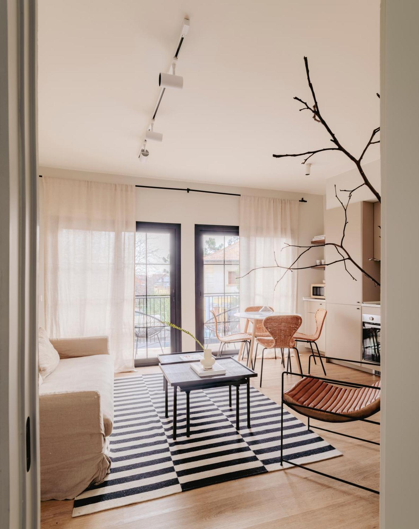 Casa Humera Apartamentos De Diseno En Pozuelo โปซูเอโล เด อาลาร์กอน ภายนอก รูปภาพ