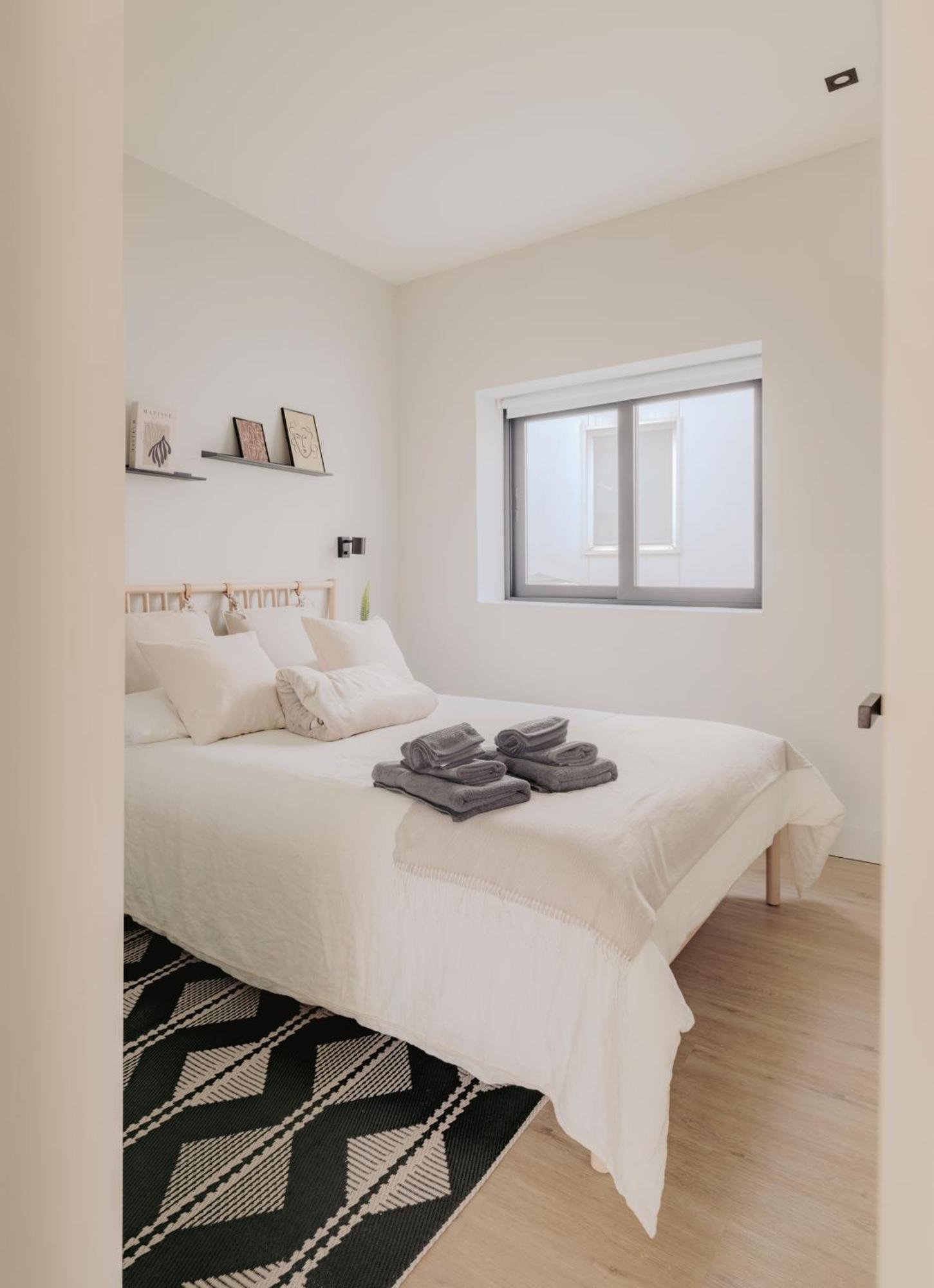 Casa Humera Apartamentos De Diseno En Pozuelo โปซูเอโล เด อาลาร์กอน ภายนอก รูปภาพ