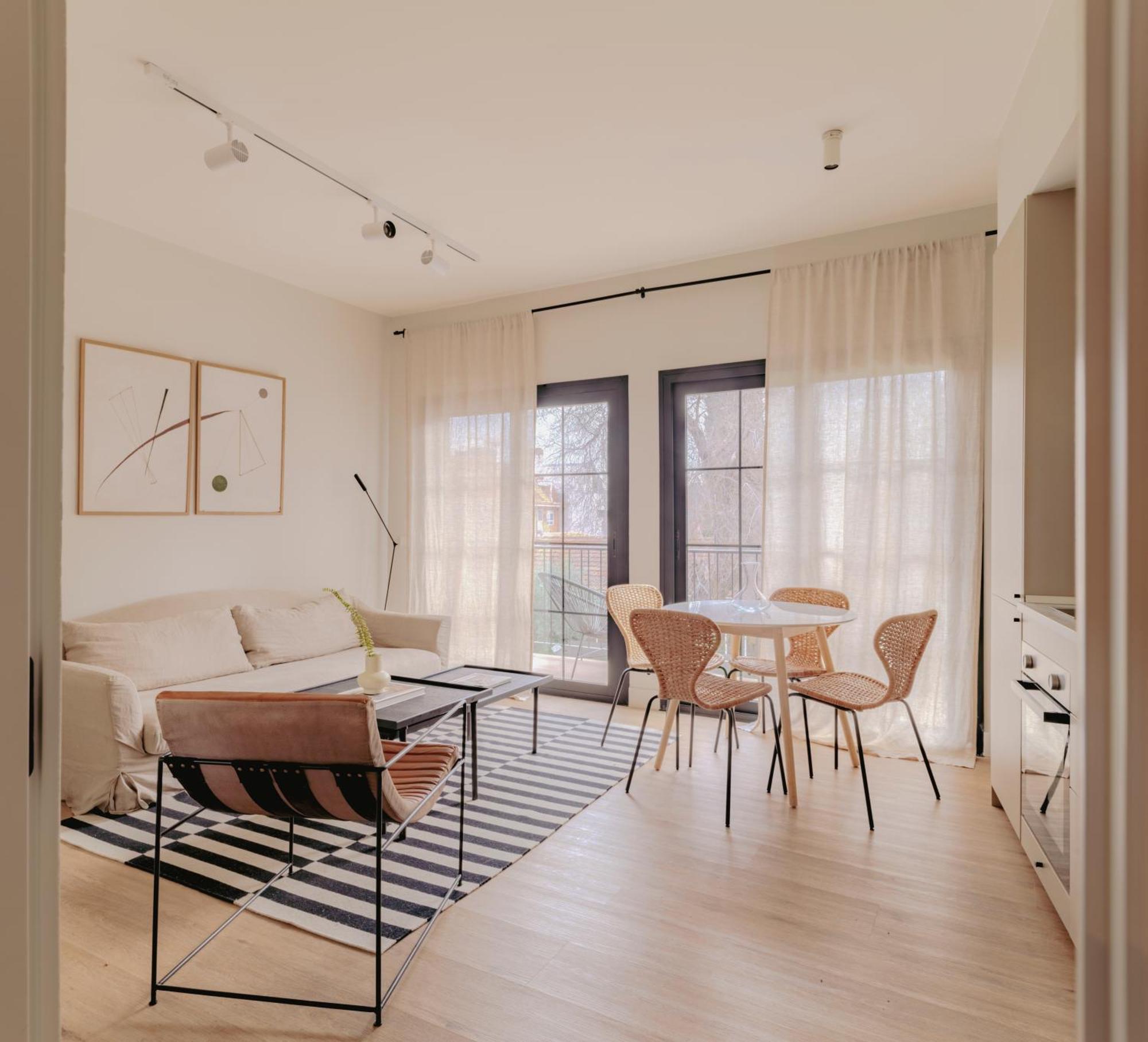 Casa Humera Apartamentos De Diseno En Pozuelo โปซูเอโล เด อาลาร์กอน ภายนอก รูปภาพ